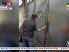 Крымские татары приносят еду военнослужащим в Бахчисарае
