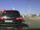 В Запорожье самообороновцы разбили автомобили с российскими флагами