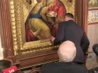 Кличко ударился об икону в Михайловском соборе