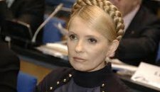 Тимошенко по просьбе митингующих прекратила голодовку