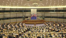 Европарламент рекомендовал ЕС выделить Украине компенсационные средства после подписания СА
