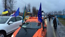 Участники Автомайдана разблокировали путь к Межигорье