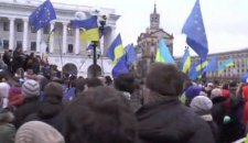 В Киеве на Евромайдан вышли более 2 тыс. студентов
