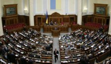 Депутаты продолжают предлагать Раде назначить выборы в Киеве и освободить Тимошенко