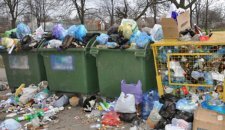В КГГА могут позволить коммунальщикам вывозить мусор реже во время морозов