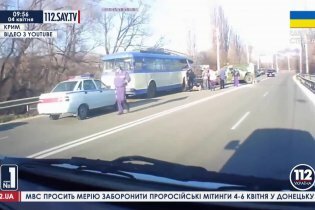 [фото] ДТП в Крыму. Бронемашина врезалась в троллейбус