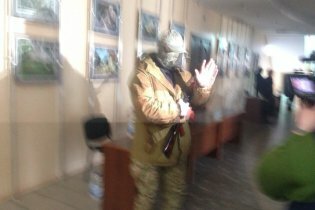 [фото] В Интернете обнародовано видео захвата Донецкого городского совета