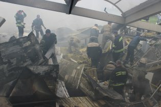 [фото] В результате взрыва на АЗС в Переяславе-Хмельницком погибли четыре человека, еще шесть получили ранения, - ГосЧС