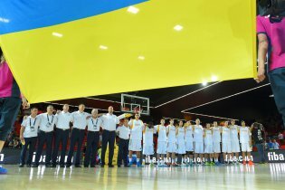 [фото] Украина начинает баскетбольный ЧМ-2014 с победы