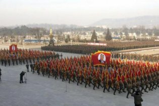 [фото] КНДР отмечает вторую годовщину смерти Ким Чен Ира