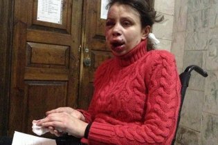 [фото] Избиение Чорновол: Активисты у посольства США будут требовать введения санкций против Ахметова, Фирташа и Клюева