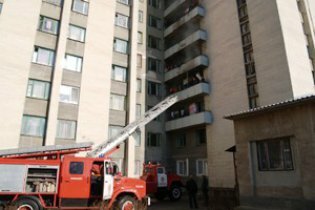 [фото] В Симферополе из-за пожара в общежитии понадобилась помощь 9 иностранным студентам