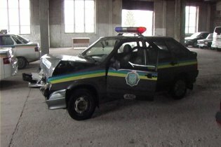 [фото] В Харькове пьяный водитель разбил три служебных автомобиля ГАИ