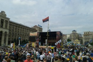 [фото] Вече на Майдане: "сухой закон", запрет аниматоров и требование отчета Кабмина