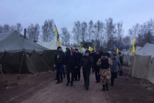[фото] Парубий посетил учения добровольцев Национальной Гвардии Украины