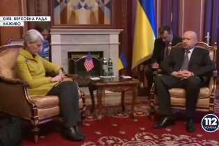 [фото] Замгоссекретаря США по политвопросам Шерман встретилась с и.о. президента Турчиновым 
