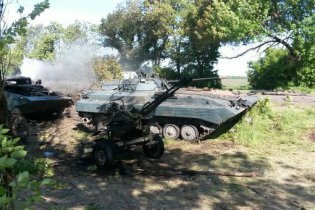 [фото] "Черный четверг" украинской армии: под Волновахой погибли 16 военных