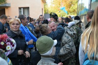 [фото] В Тернополь из зоны АТО вернулись сотрудники милиции
