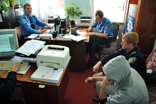[фото] В Хмельницкой обл. милиционеры ликвидировали наркопритон