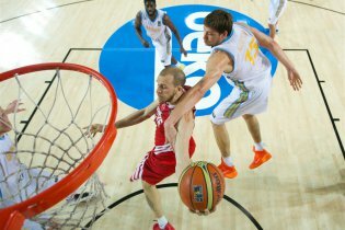 [фото] Сборная Украины победила Турцию на баскетбольном ЧМ