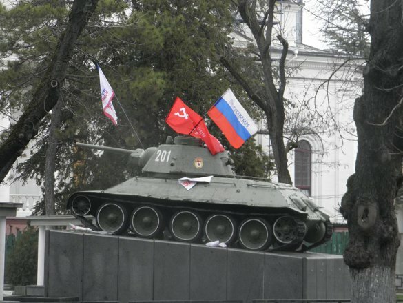 памятник-танк "Т-34"
