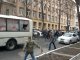 Правоохранители задержали одного из нападавших на милицейский автобус в Харькове 8 апреля