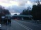 В Борисполе митингующие пытаются перекрыть дорогу в сторону Киева, препятствуя проезду автобусов из Восточных регионов