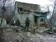 В Гнутово пограничники из-под завалов разрушенного дома вытащили пожилую женщину