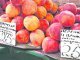 Персики и абрикосы в Украине сильно подорожали по сравнению с прошлым годом, - эксперт