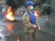 В центре Киева активисты жгут шины, протестуя против сноса баррикад