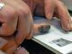 Порошенко разрешил вносить отпечатки пальцев в биометрические загранпаспорта